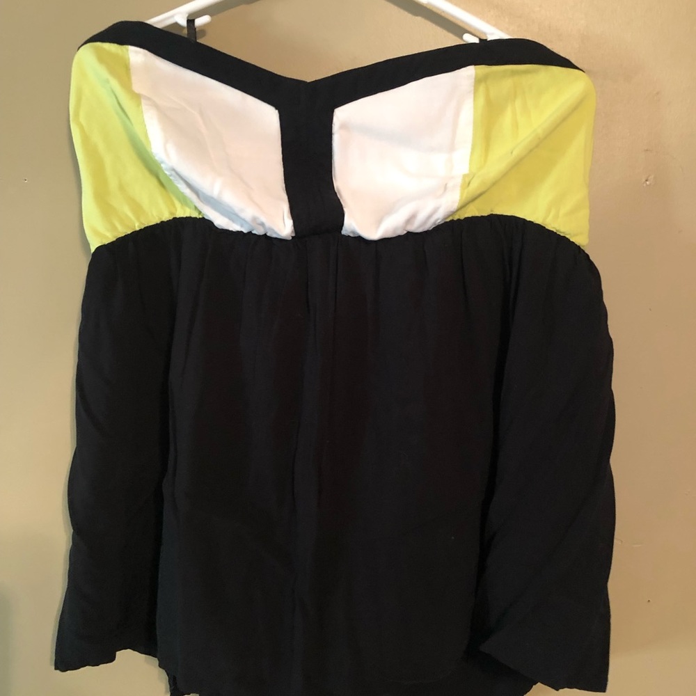 Torrid Size 3. Black color blocked tube top.